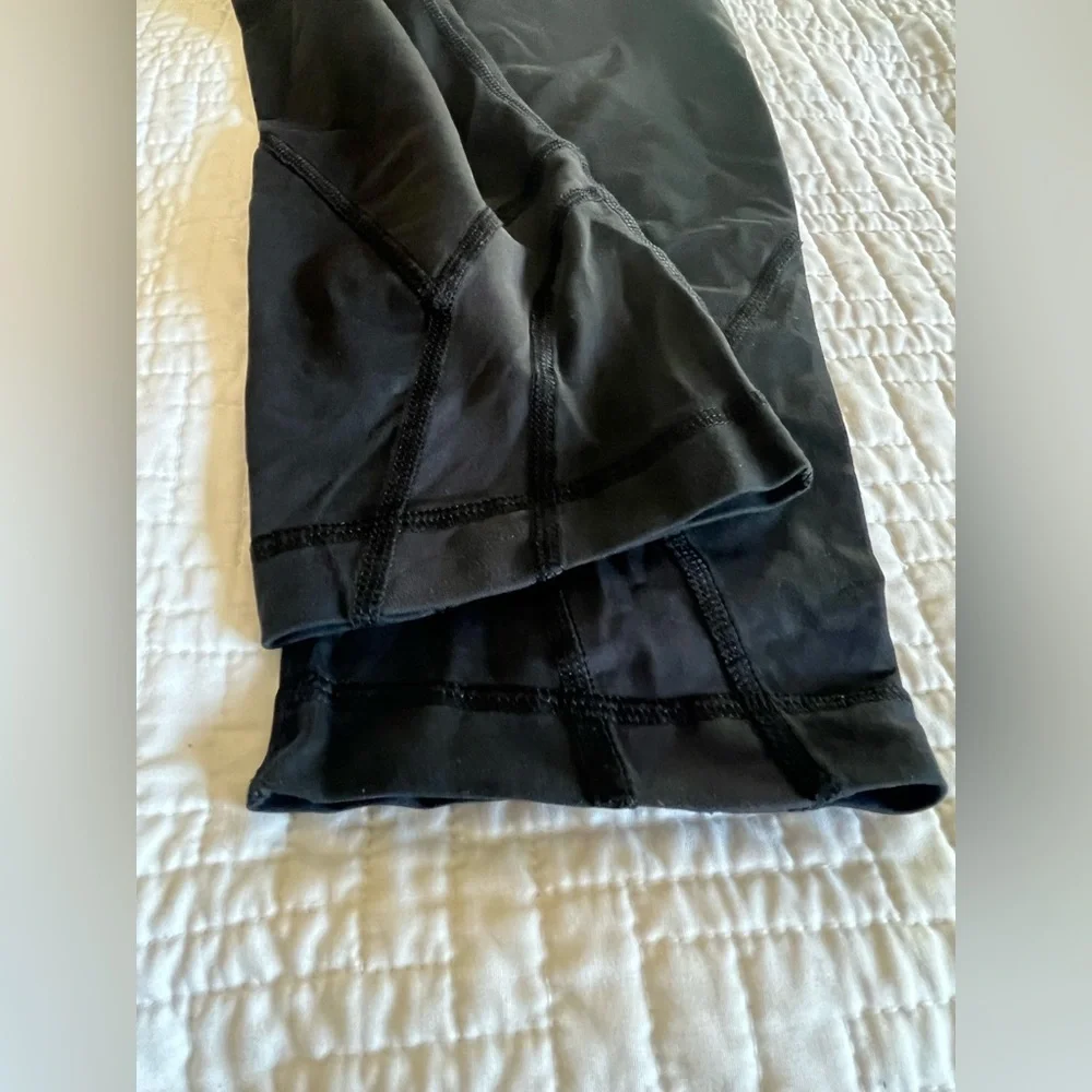 LULULEMON :: LEGGINGS
